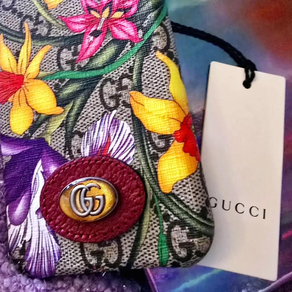 GUCCI AUTHENTIC Flora GG Supreme iPhone Case for X/XS Model - **NWT** w/Gift